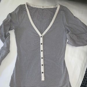 Lululemon long sleeved top